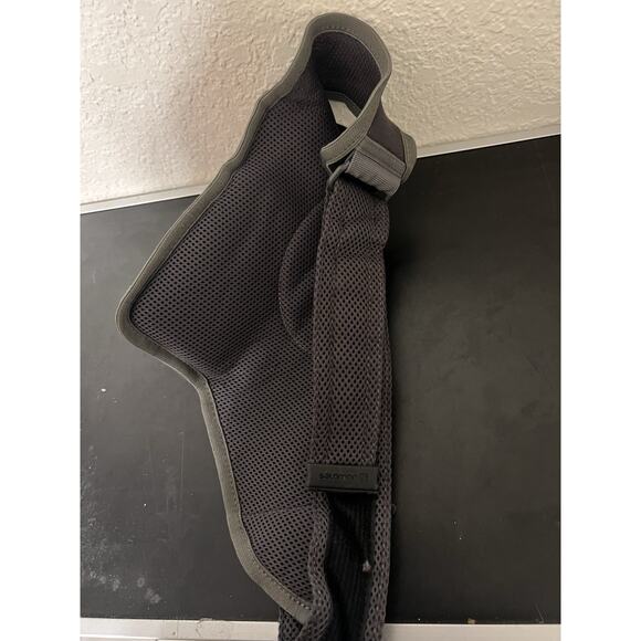 Salomon Sensibelt Bag Zippered Pocket Adjustable Waist Bottle Holder - Picture 5 of 9